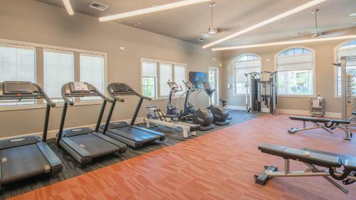 Wanderjaunt - Luxe Chandler Apartments