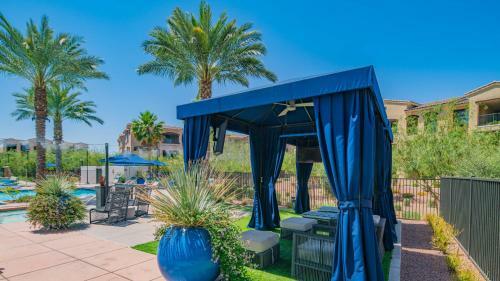 Wanderjaunt - Luxe Chandler Apartments
