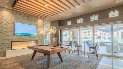 Wanderjaunt - Luxe Chandler Apartments