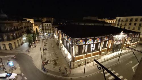 Apartamento Plaza Mayor 7, 2� - �nico En La Plaza Mayor!
