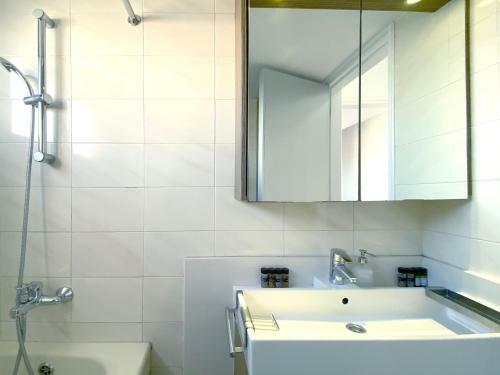 Apartamento Metro Court Apt