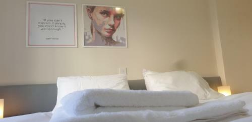Lea Seafront Luxury Apartment (Breakbooking-cy)