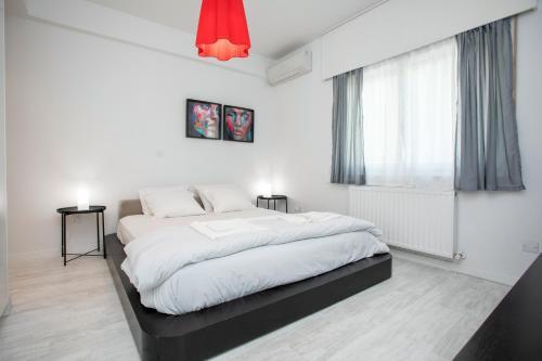 Mayra Seafront Luxury Apartment (Breakbooking-cy)
