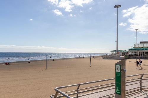 Home2book Stunning Apartment San Bartolom�