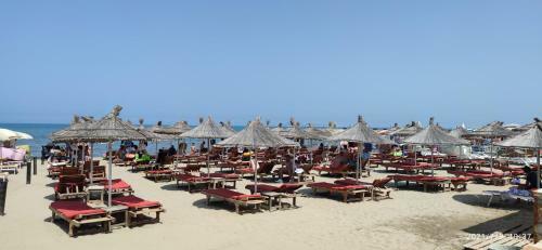 Wonderful Sea View Apartment Qerret