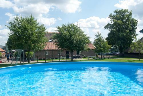 Hotel De Martiene Plats B&B & Appartement