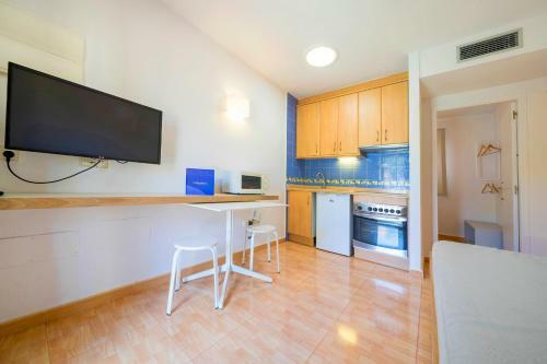 Ses Eufabietes Apartments & Restaurant