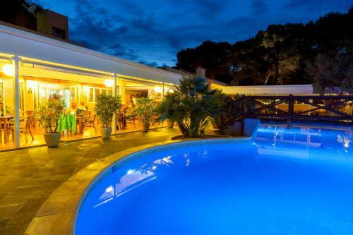 Ses Eufabietes Apartments & Restaurant