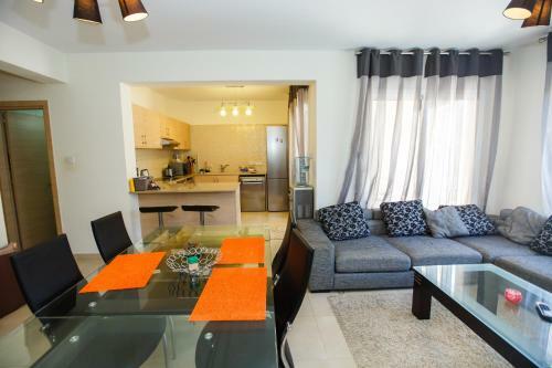Zefyros Love Apartment