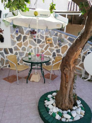 Calle Dr Fleming 3 Bedroom Home