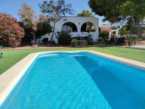 Villa Beach And Tennis