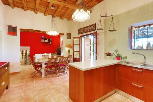 Casa de Campo Can Chinch�