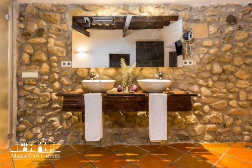 Agroturismo Masia Can Canyes & Spa