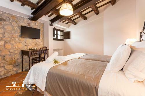 Agroturismo Masia Can Canyes & Spa