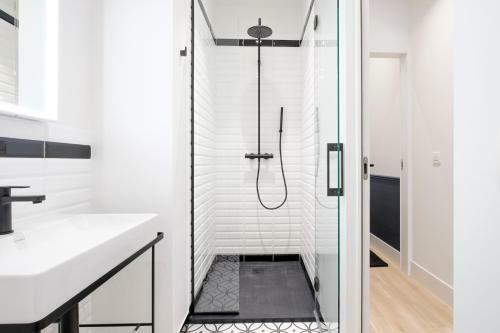 Fabulous Apartments In Ch�telain Area