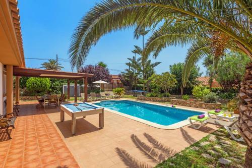 Villa Capricorn By Villa Plus