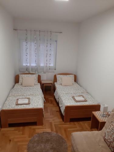 Apartman Dora