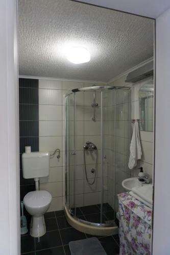 Hostal Apartments Ena