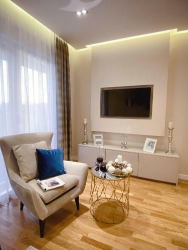Tiffany Lux Apartment
