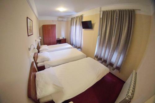 Apartmani I Hotelske Sobe "in"