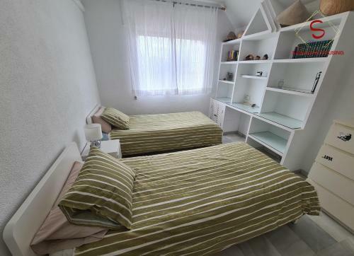 Casa Hermosilla, C�ntrica Con Piscina, Jard�n A 20 Metros de La Playa