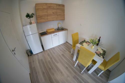 Apartmani Ivkovi?+