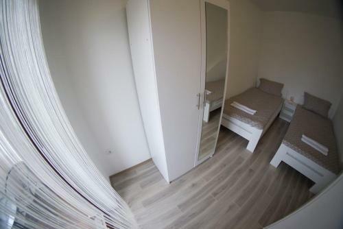 Apartmani Ivkovi?+