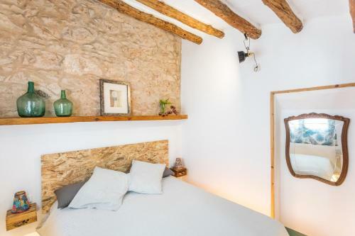 Apartamento R�stico Reformado Con Encanto (Garraf)