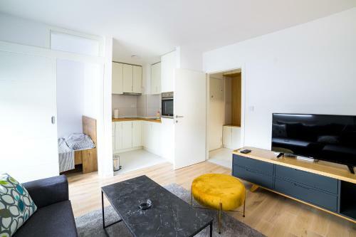 Sun Square Apartments