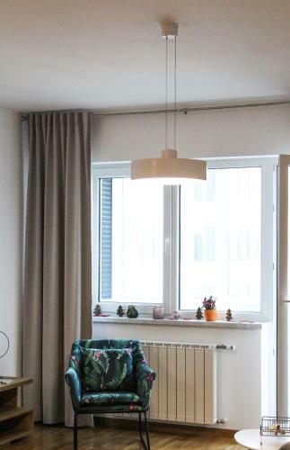 Bright, Modern & Cozy Apartment