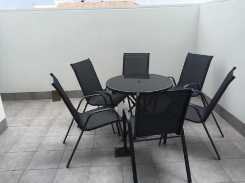 Apartment Bobby New Modern 2 Bedroom Sanpedro