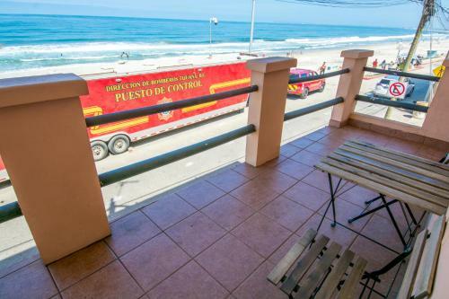 2 Bdr - Beachfront Apartment