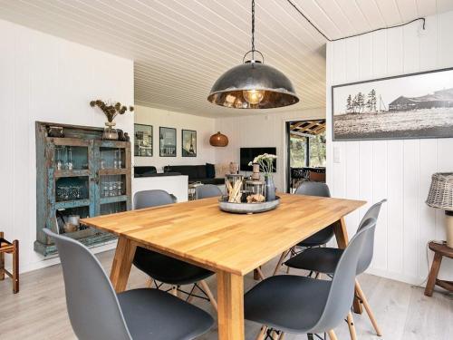 Holiday Home Bl�vand Cccii