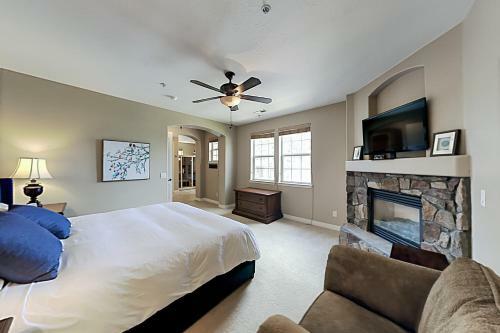 Pinnacle Pines Townhome