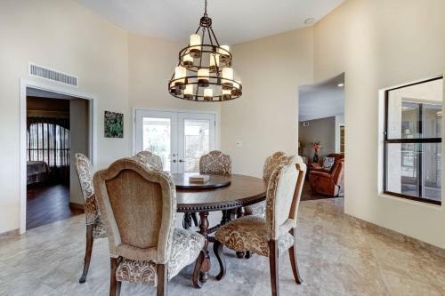 Fountain Hills Gem With Pool And Great Views
