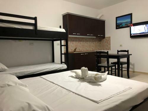 Hostal Agim Caca Apartments & Studio