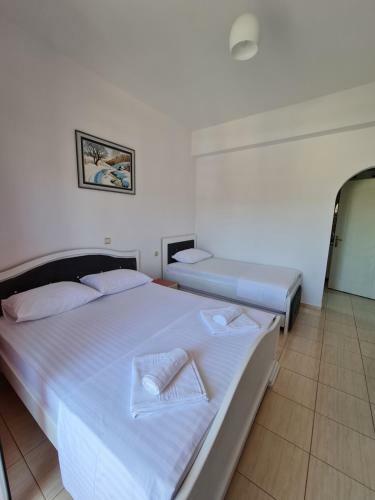 Summer Time Hotel
