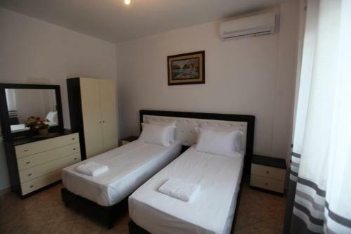 Green Garden Apartments
