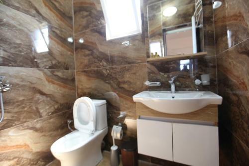 Apartamento Vila Elmazi Fa & Fe