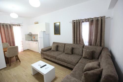 Apartamento Vila Elmazi Fa & Fe