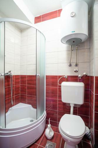 Apartments And Rooms Planinska Idila