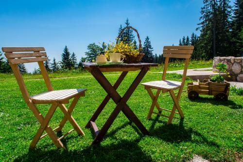 Apartments And Rooms Planinska Idila
