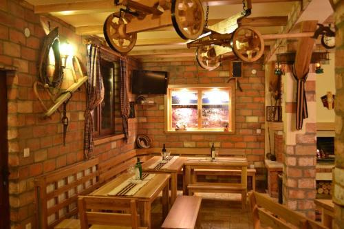 Apartments And Rooms Planinska Idila