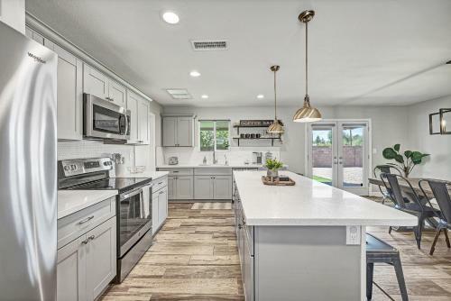 Gilbert Charmer! Close To Downtown Gilbert Fun! Home