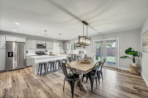 Gilbert Charmer! Close To Downtown Gilbert Fun! Home