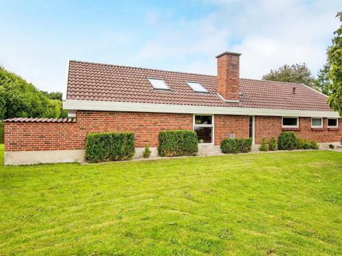 Holiday Home B�rkop Liv