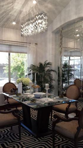 Glendale Arizona Lakeside Property