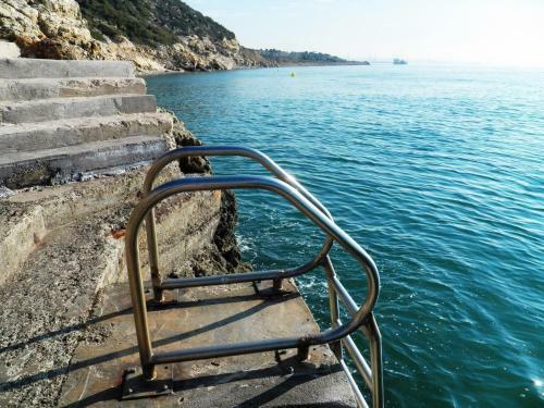 Apartment With Direct Access To The Sea