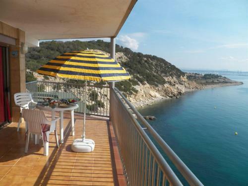 Apartment With Direct Access To The Sea