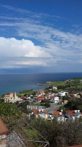 Pachyammos Sea View House
